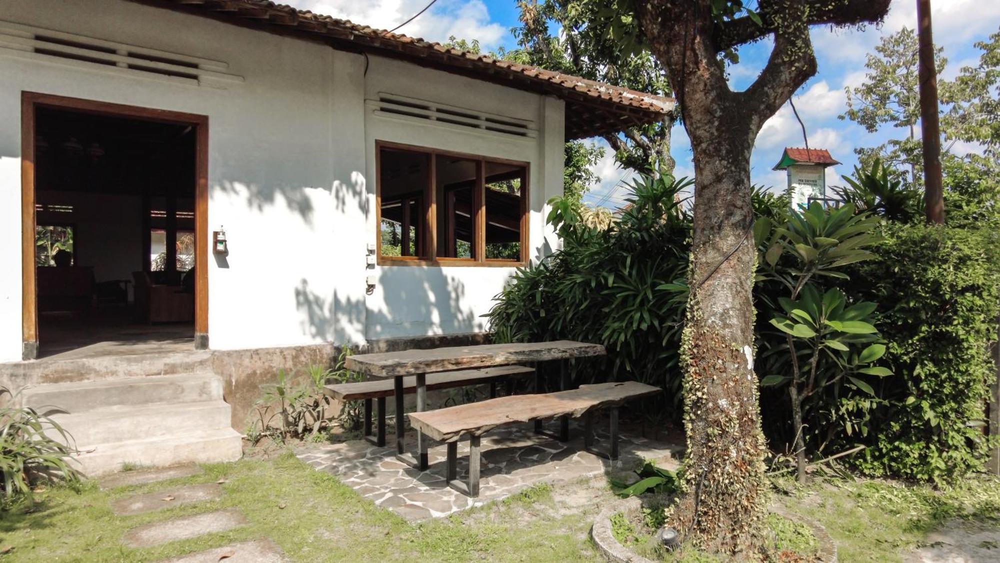 Ohmmstay - Rumah Pendopo Tanjungtirto Eksteriør billede